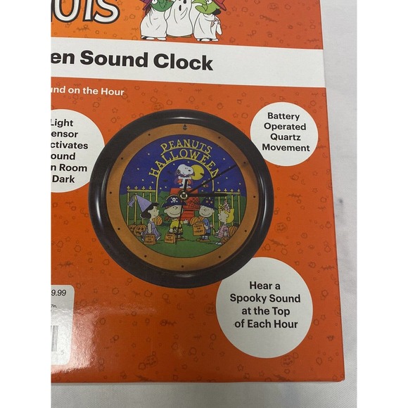 Peanuts Halloween Sound Clock Snoopy Lucy Spooky Sound Light Sensor 8" x 8" - Picture 6 of 10